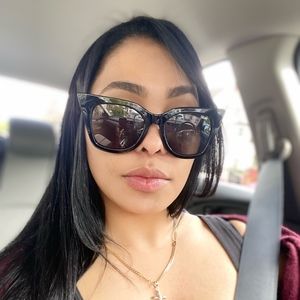 Meet your Posher, Carly